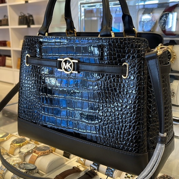 MICHAEL KORS Reed Lg Leather Belted Satchel Crossbody Handbag CZ Purse
Crocodile - Picture 9 of 16